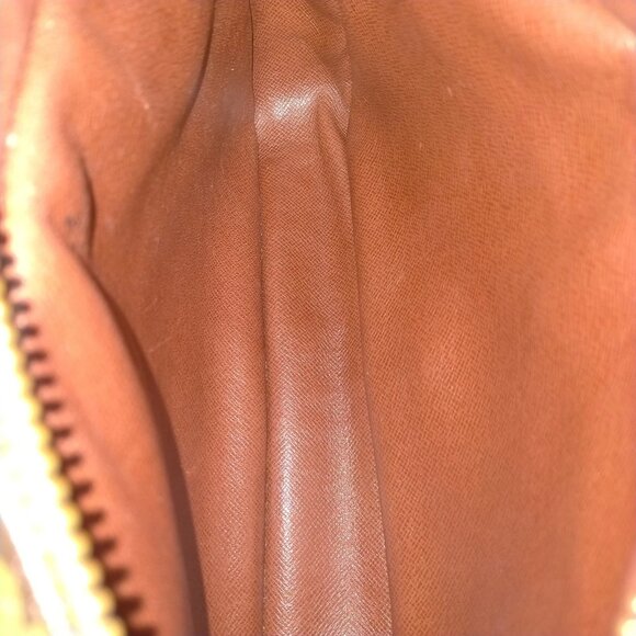 Authentic Louis Vuitton Saint Germain 24 Shoulder Bag LCMON267-121925 - Picture 7 of 10